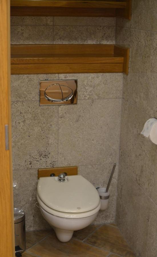 4 * Varšava